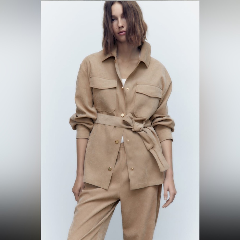 Women Zara Belted Over shirt With Golden Buttons Size XS